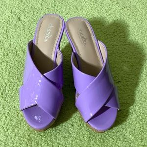 Pretty slide in platform sandals 💜💜💜